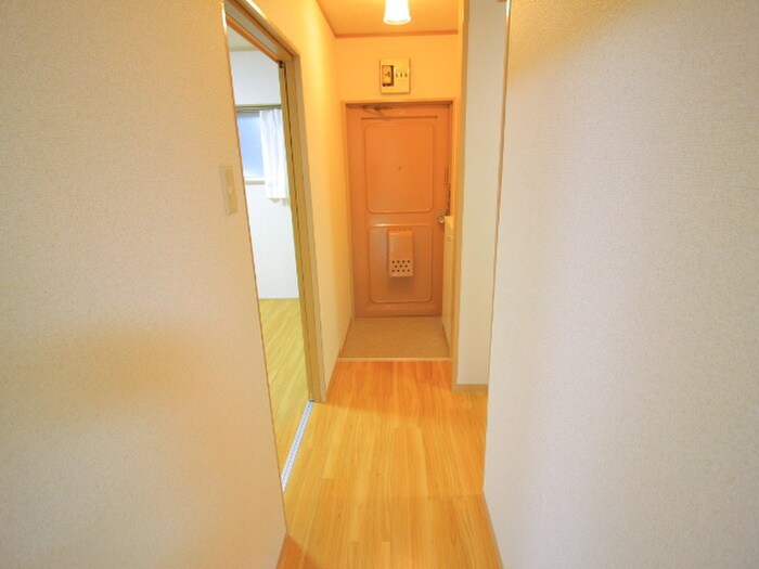 物件内観写真21　(廊下)