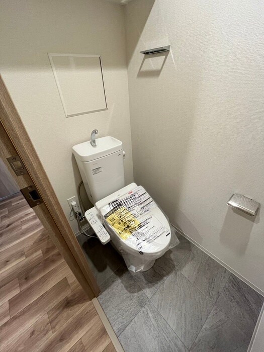 物件内観写真14　(トイレ)