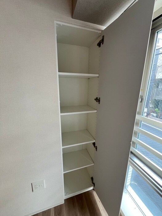 物件内観写真22　(収納)