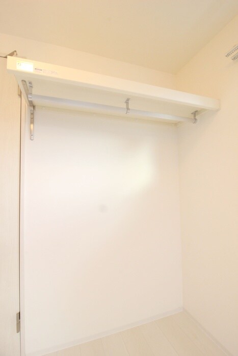 物件内観写真10　(収納)