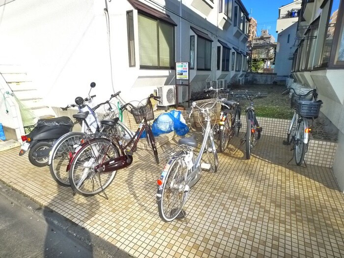 サンライズガーデン西葛西の駐輪場