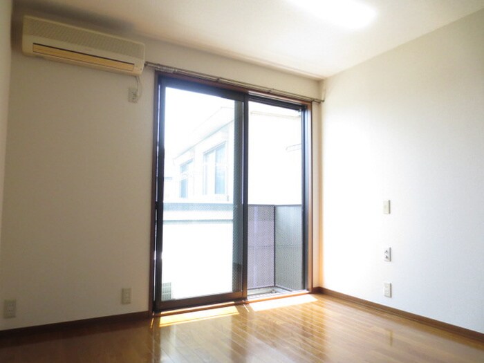 物件内観写真6　(居室)