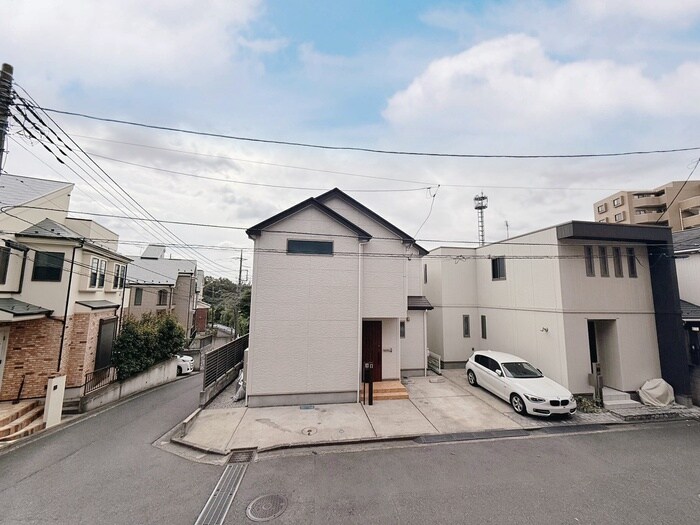 物件内観写真22　(室内からの展望)