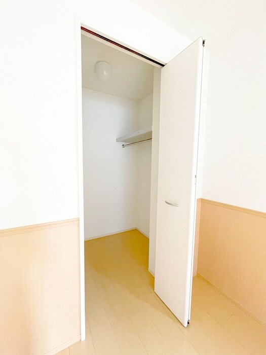 物件内観写真15　(収納)