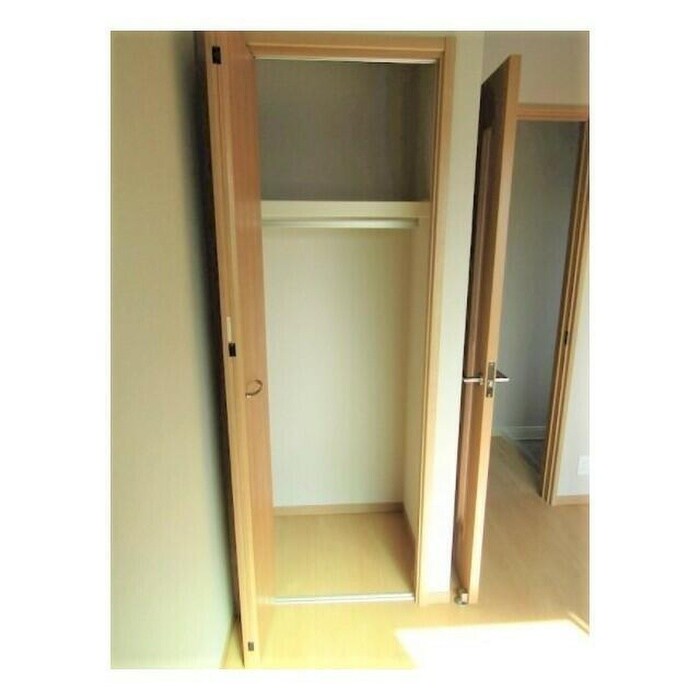 物件内観写真9　(収納)