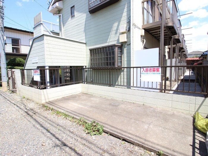 物件外観写真5　(駐輪場)