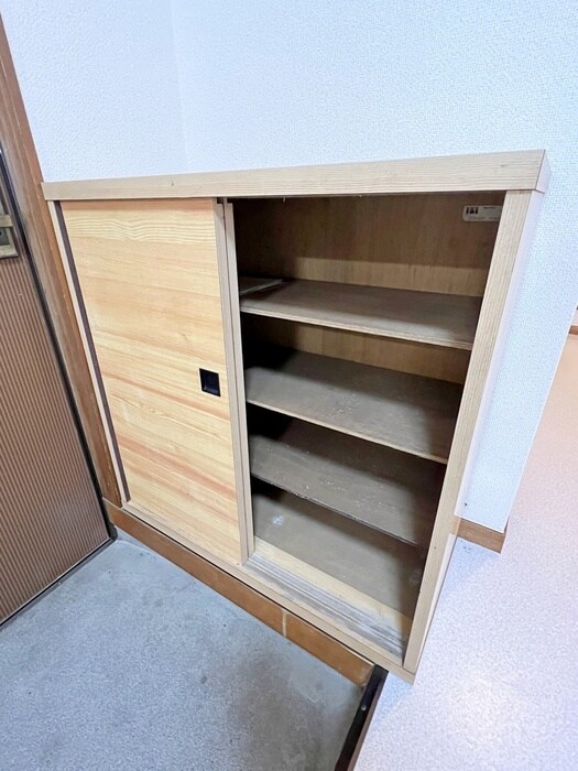 物件内観写真18　(靴箱)