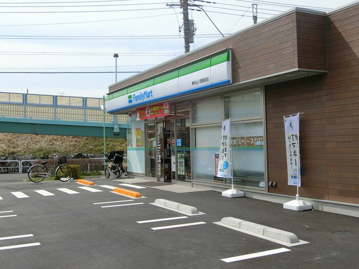 ファミリーマート東村山八坂駅前店