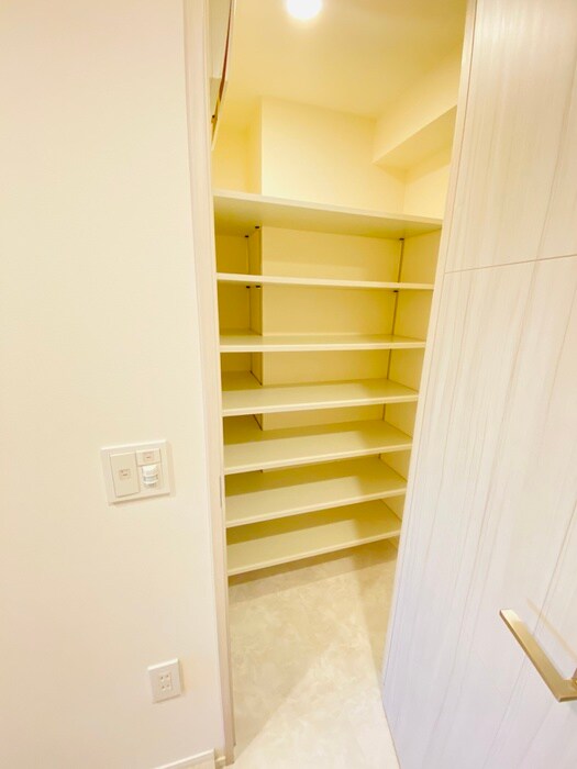 物件内観写真14　(靴箱)