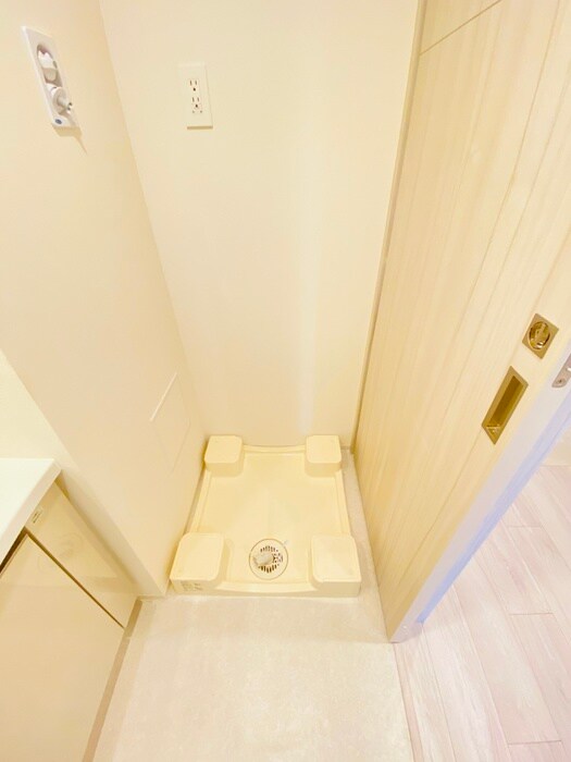 物件内観写真18　(洗濯機置場)