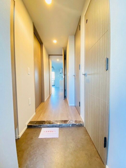 物件内観写真21　(廊下)