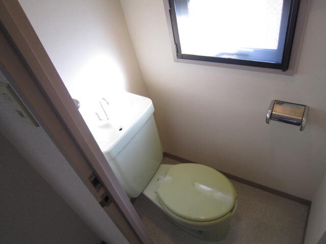 物件内観写真13　(トイレ)