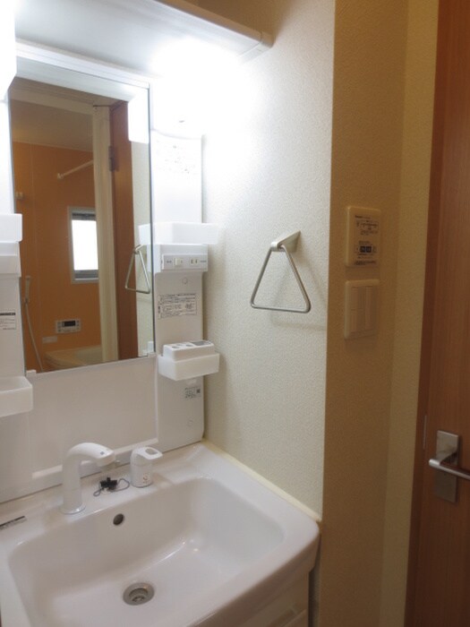 物件内観写真11　(洗面)