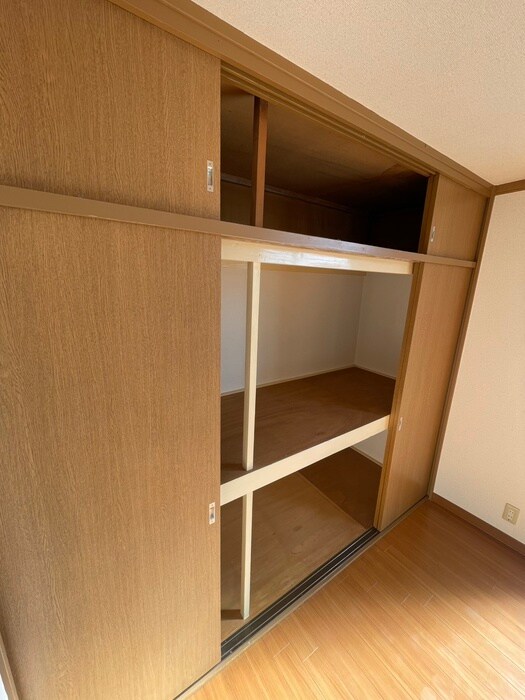 物件内観写真12　(収納)