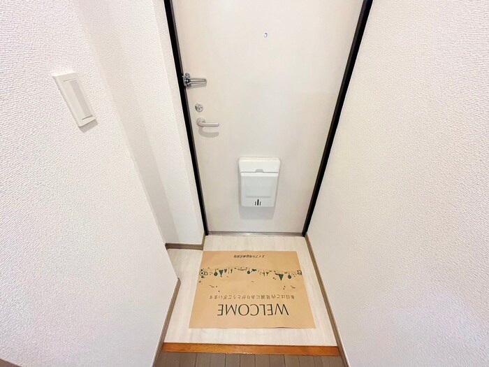 物件内観写真15　(玄関)