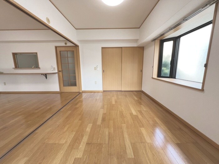 物件内観写真10　(居室)