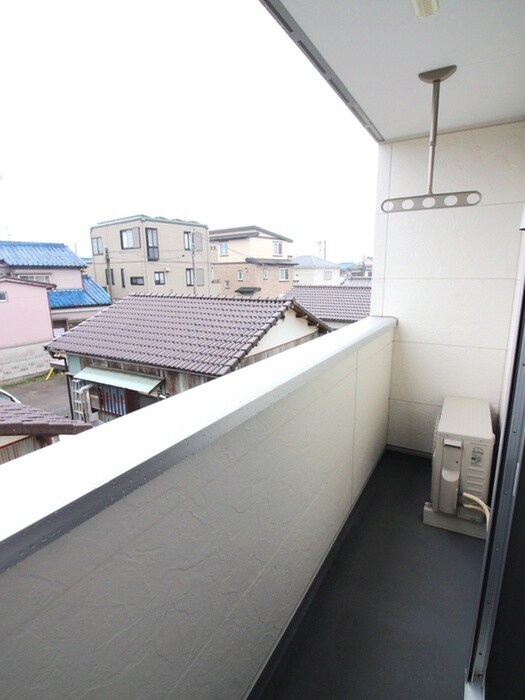 今成レジデンスのベランダ・バルコニー