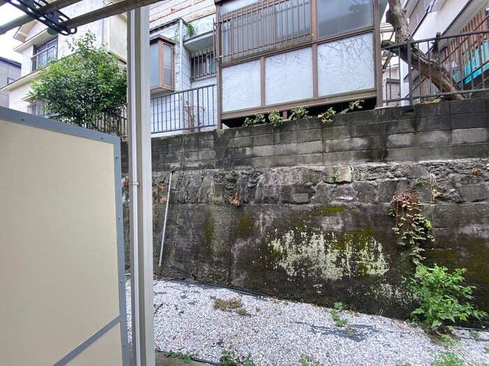 物件内観写真15　(室内からの展望)