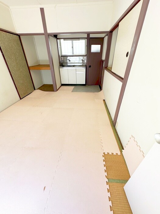 物件内観写真9　(居室)