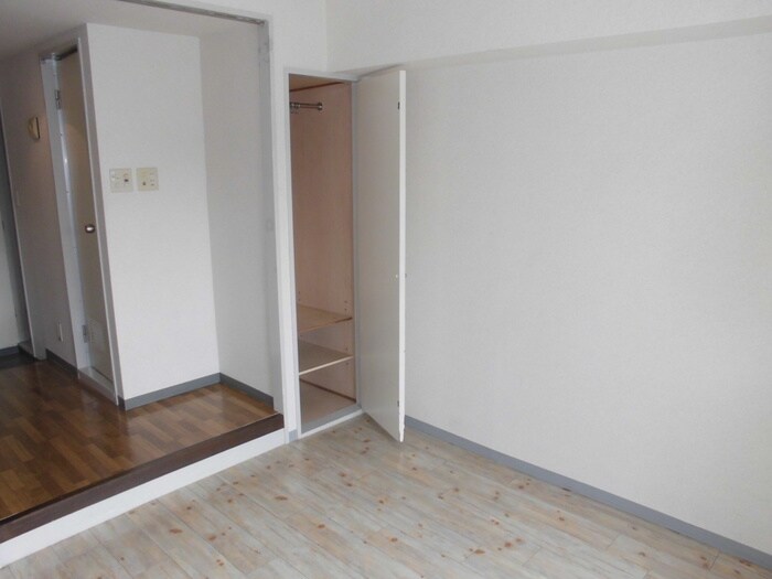 物件内観写真14　(居室)