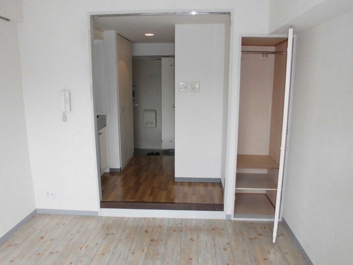 物件内観写真15　(居室)