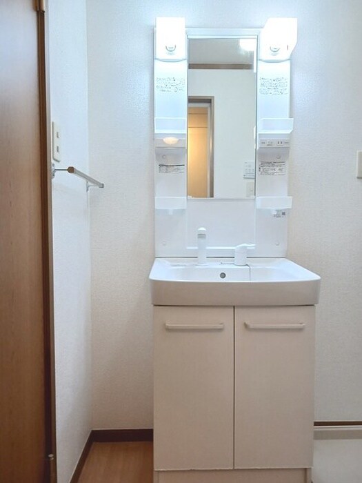 物件内観写真6　(洗面)