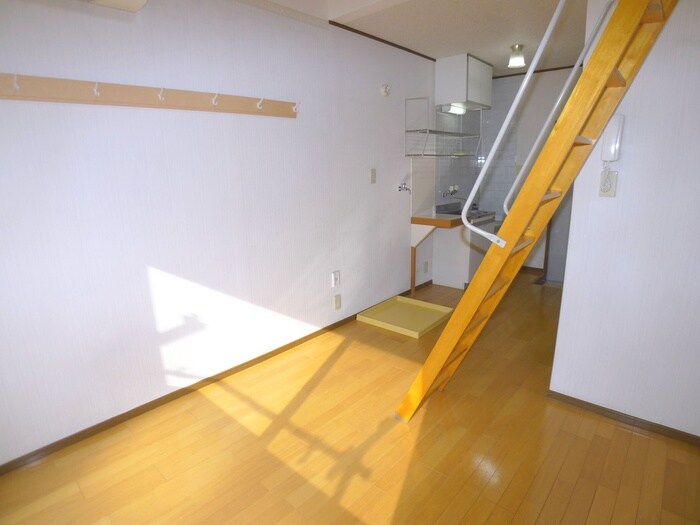 物件内観写真8　(居室)