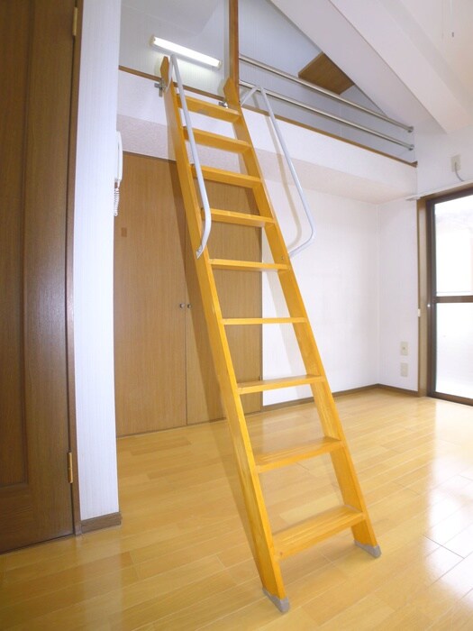 物件内観写真11　(ロフト)