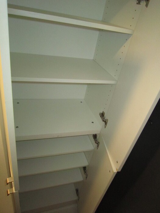 物件内観写真9　(靴箱)