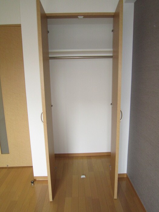 物件内観写真16　(収納)