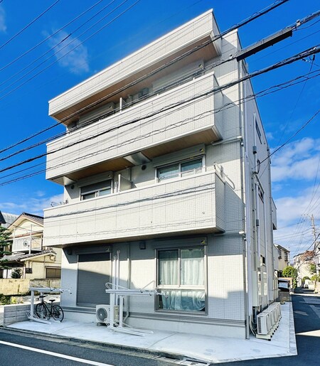 ルリアン江戸川外観写真