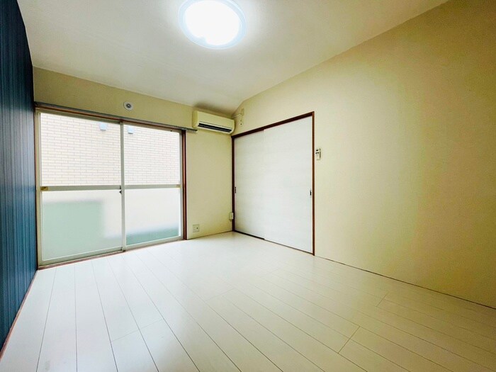 物件内観写真9　(居室)