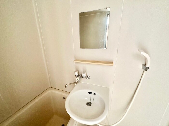 物件内観写真13　(洗面)