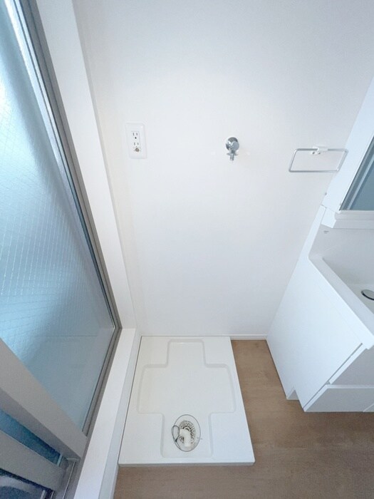物件内観写真15　(洗濯機置場)