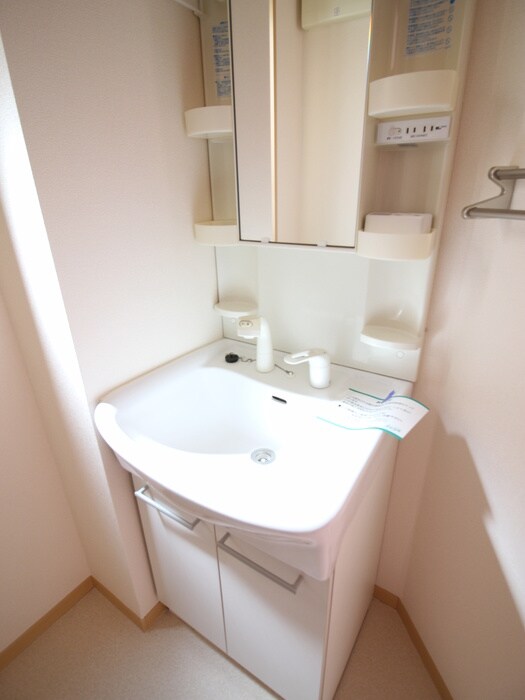 物件内観写真10　(洗面)