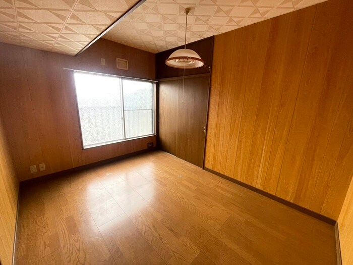 物件内観写真10　(居室)