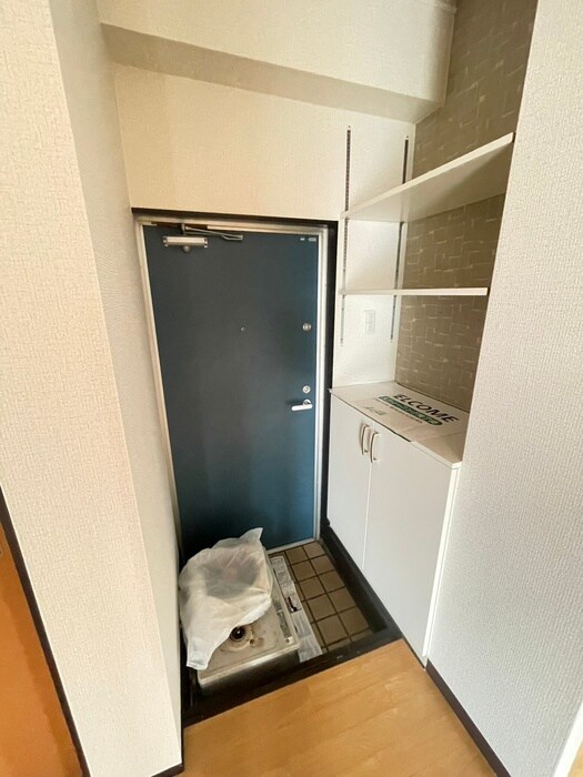 物件内観写真19　(玄関)