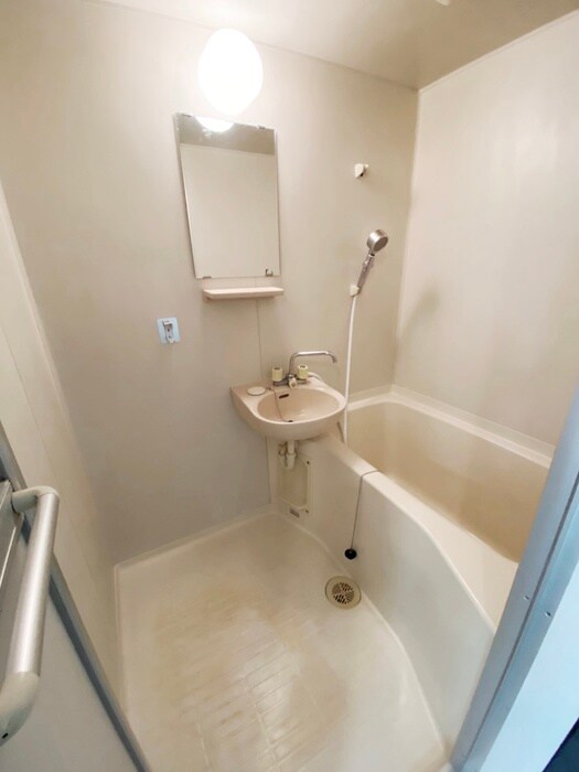 物件内観写真13　(バス／シャワールーム等)