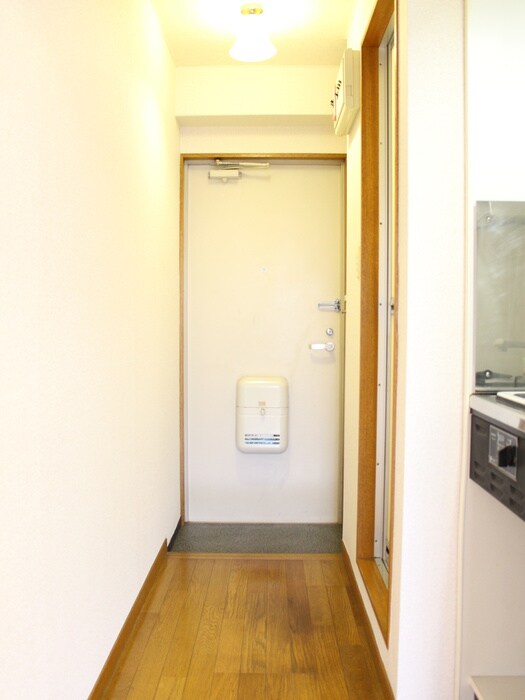 物件内観写真18　(廊下)