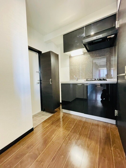 物件内観写真11　(廊下)