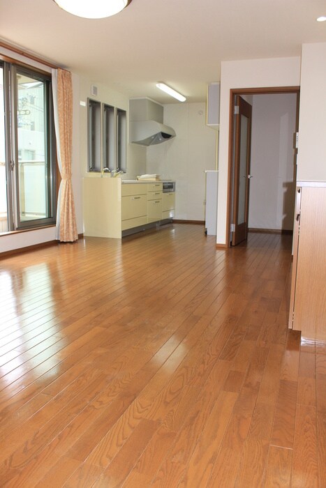 物件内観写真4　(居室)