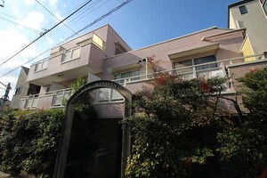 ローズマンション梅ヶ丘外観写真