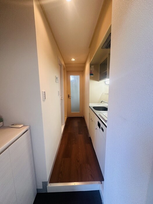 物件内観写真11　(玄関)