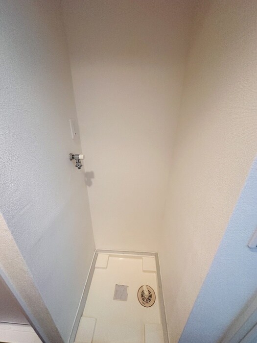 物件内観写真15　(洗濯機置場)
