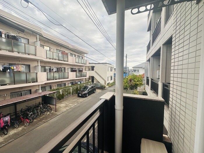 物件内観写真22　(室内からの展望)