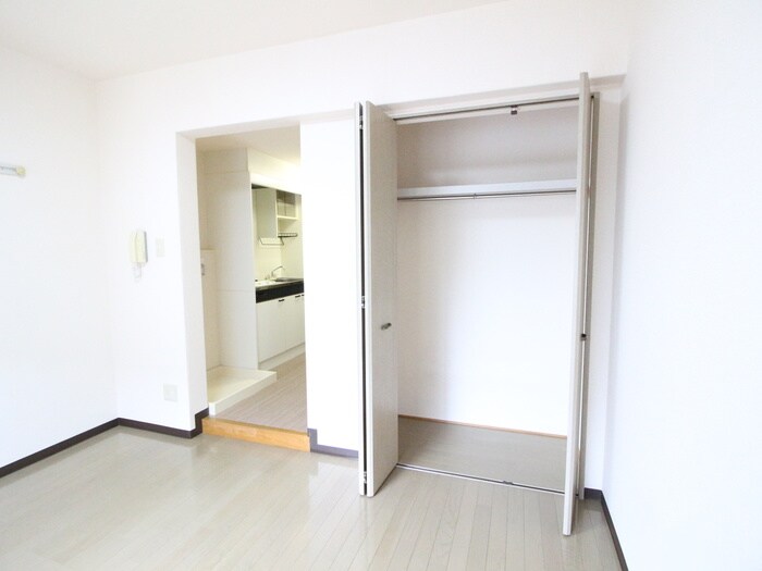 物件内観写真8　(収納)