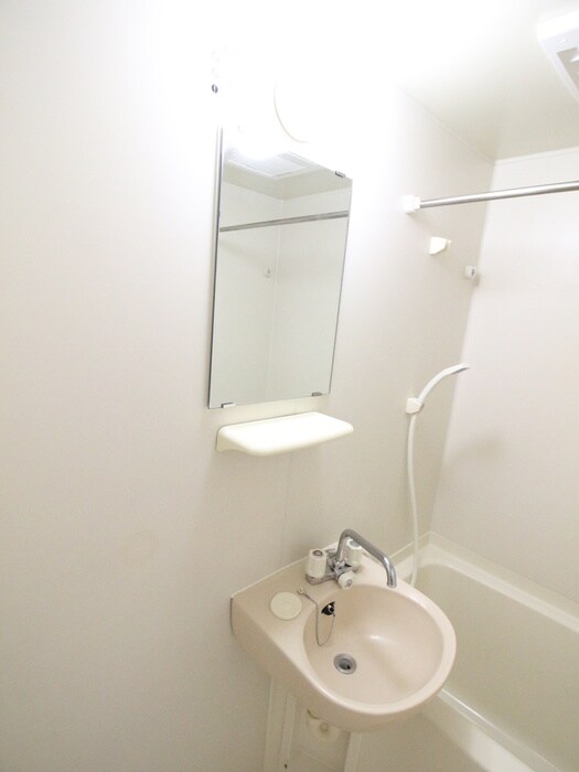 物件内観写真12　(洗面)