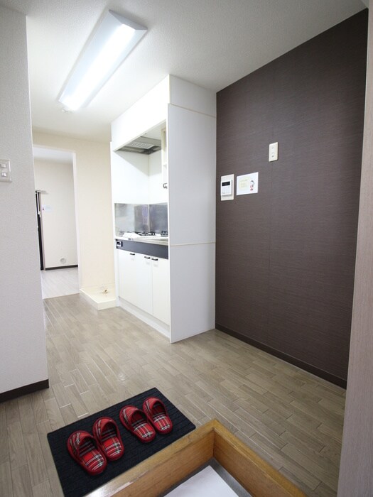 物件内観写真17　(玄関)