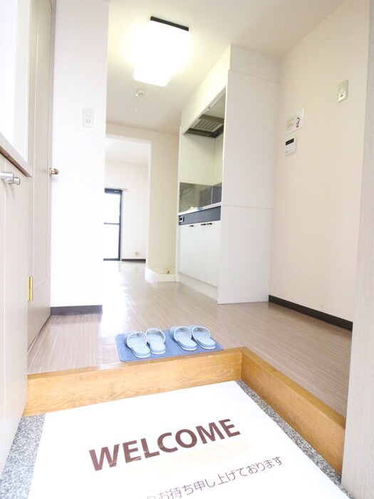 物件内観写真22　(玄関)