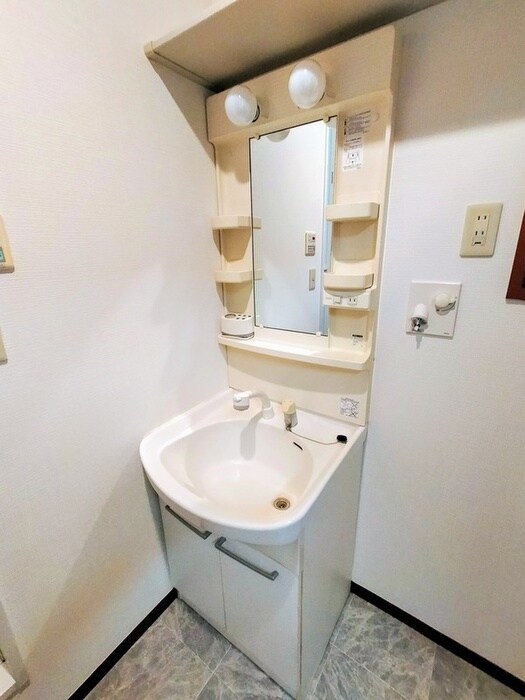 物件内観写真9　(洗面)